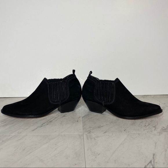 New! Schutz Jacqueline Low Profile Black Suede Bootie 6B - Picture 6 of 11